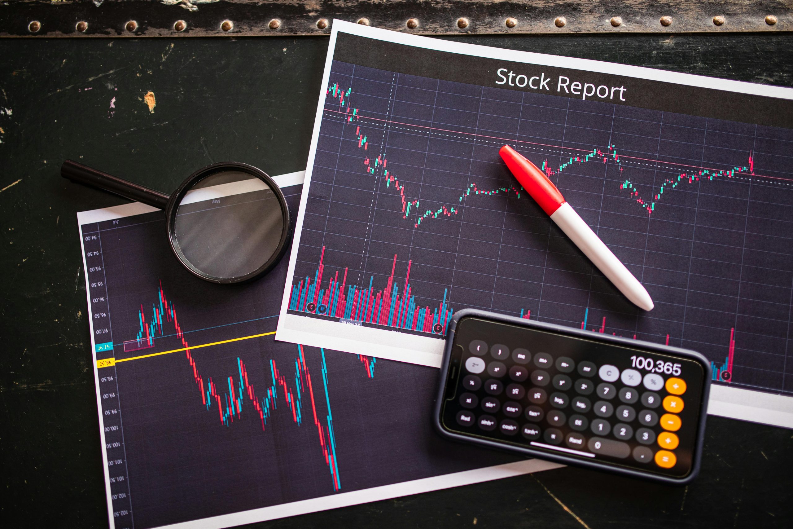 Analysing Stocks and Bonds: A Financial Calculator's Perspective