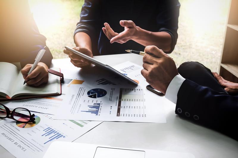 How to Read and Understand Financial News Analysing Financial Reports and Earnings Announcements