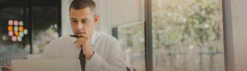 Setting Financial Goals for Long-Term Wealth Monitoring and Adjusting Your Financial Plan