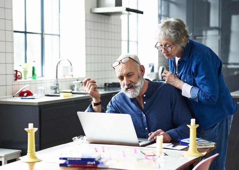 Setting Financial Goals for Long-Term Wealth Setting SMART Financial Goals
