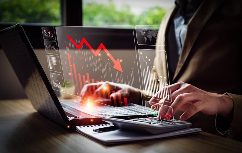 Strategies for Financial Recovery After Economic Downturns Enhancing Your Employment Prospects